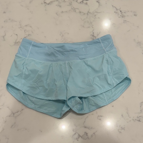 Lululemon Size 2 Speed-Up 2.5 inch Shorts - Picture 1 of 7